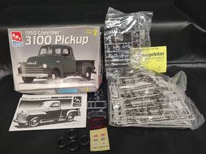 lot 204 image: 1950 Chevrolet 3100 Pickup Model Kit AMT 125 Scale