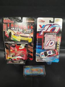 lot 219 image: NASCAR Racing Champions Diecast Collection Lot