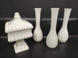 lot 241 image: Vintage White Milk Glass Bud Vase Set and Milk Glass Pedestal Decorative Textured Pattern Candy Dish