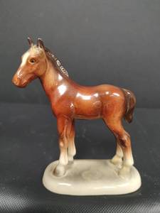 lot 286 image: Antique Hertwig German Porcelain Horse Figurine, Made in Germany