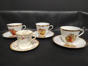 lot 293 image: Vintage Bareuther Waldsassen Bavaria Tea Cup Set and More