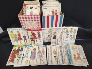lot 305 image: Vintage Simplicity and Butterick Pattern Collection, Doll and Childrens Patterns