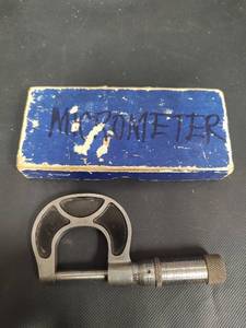 lot 316 image: Vintage Brown & Sharpe Micrometer 0-1 inch