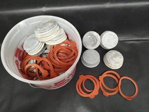 lot 336 image: Bulk Zinc Mason Jar Lids and Rubber Rings