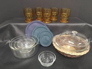 lot 359 image: Mixed Glassware Collection - Amber Glasses, Nesting Glass Storage Containers & Casserole Dish with Lid and Woven Wicker Basket Holder