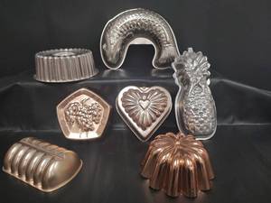 lot 365 image: Vintage Decorative Mold Collection, Copper Tone and Silver Finish