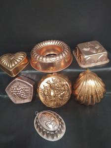lot 367 image: Vintage Decorative Copper Tone Molds Collection
