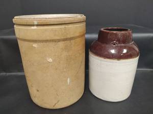 lot 379 image: Traditional American Stoneware Storage Crocks