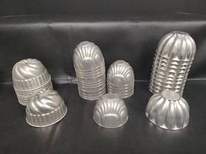 lot 391 image: Vintage Mini Aluminum Molds Collection