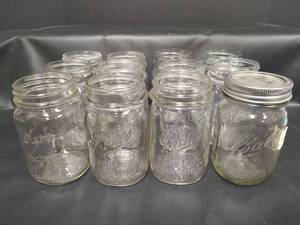 lot 407 image: Ball Perfect Mason Jars, Qty 12, Pint Size