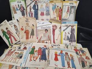 lot 433 image: Vintage 1970s-80s Sewing Pattern Collection - McCalls, Simplicity, Butterick & Vogue