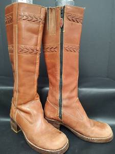 lot 448 image: Tall Brown Leather Boots with Woven Detail, Size 8