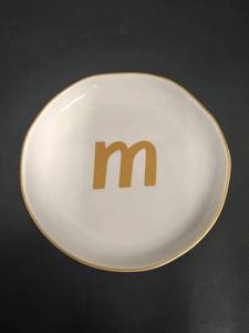 lot 534 image: NIB Monogram m Gold Trim Porcelain Trinket Plate, 4 inch dia