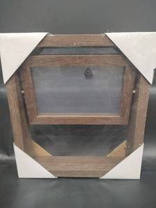 lot 541 image: NIB Rotating Picture Frame Within A Frame, 8.5 x 9