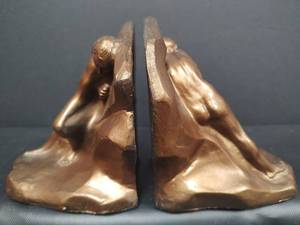 lot 556 image: Bronze Color Finished Muscular Male Figure Bookends. Heavy Construction