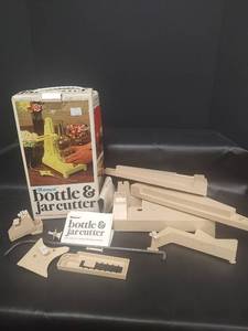 lot 566 image: Ronco Bottle & Jar Cutter with Original Box and Instructions