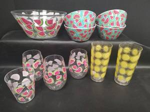 lot 584 image: Watermelon Pattern Plastic Serving Set, Bowls and Drink Cups and Two Tall Tea Glasses