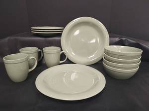 lot 589 image: Gibson Sage Green Dinnerware