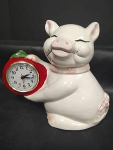 lot 610 image: Vintage Rare Pig Cookie Jar, Ceramic Apple Design Battery Operated Clock