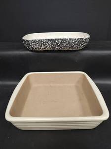 lot 633 image: Pampered Chef Family Heritage Stoneware 10 inch Baking Dish and VTG Unbranded Black and White Confetti Serving Dish 10.5 x 7.5