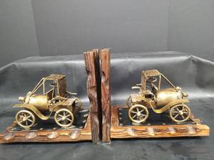 lot 644 image: Classic Car Bookends with Gold Metal Models