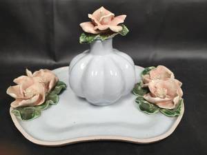 lot 645 image: Vintage Beth Wilson Ceramics Hand Decorated Porcelain Perfume Bottle and Tray with Pink Roses, Made in California