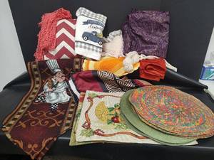 lot 726 image: Mixed Home Textile Bundle - Placemats, Shower Curtain, Chef Table Runner and More