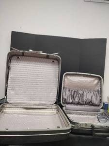 lot 731 image: Samsonite Gray Hard Shell Luggage Set