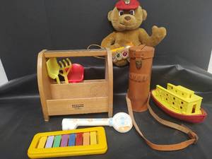 lot 737 image: Assorted Lot