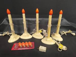 lot 744 image: Vintage Electric Candle Window Light Set with Replacement Bulbs