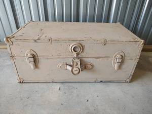 lot 1006 image: Travel Trunk with Metal Hardware, 30 x 16 x12