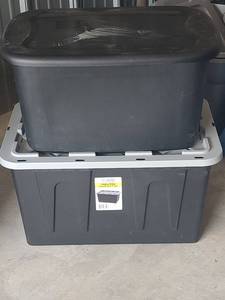 lot 1043 image: Heavy Duty Stackable Storage Tote with Lid 20 Gallon and Tote with Lid