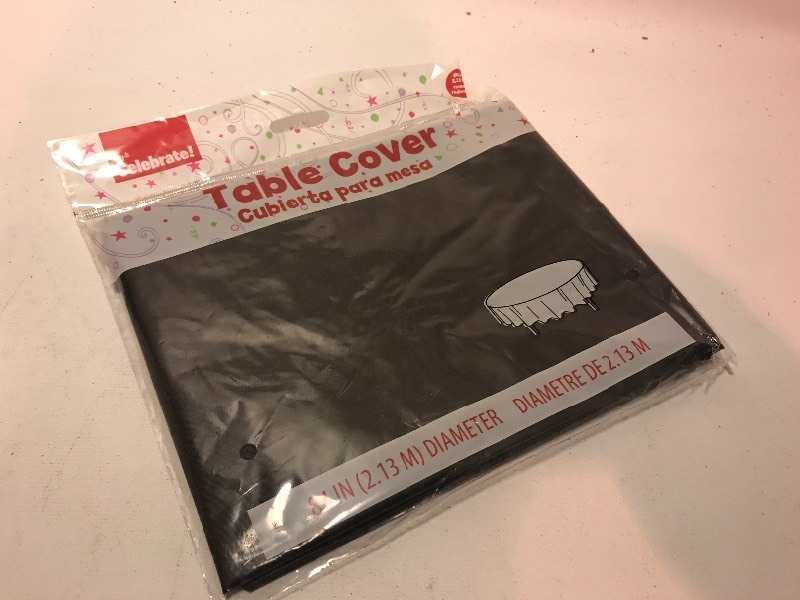 lot 795 image: 24 poly table covers great for holidays coming up use your magic nation