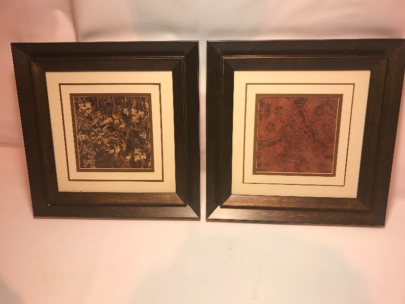 lot 9552 image: Two framed and matted art pieces great Decore 15 x 15