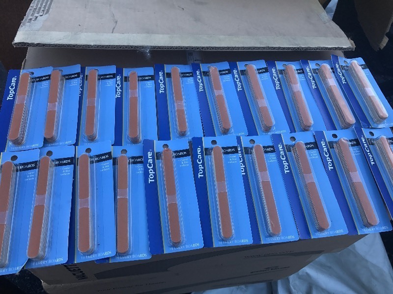lot 9578 image: 20 retail packs of emery boards 10 Emery boards per pack