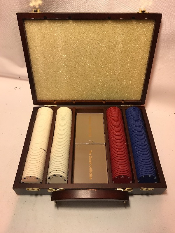 lot 9656 image: Poker chip set with cards and wooden carrying case
