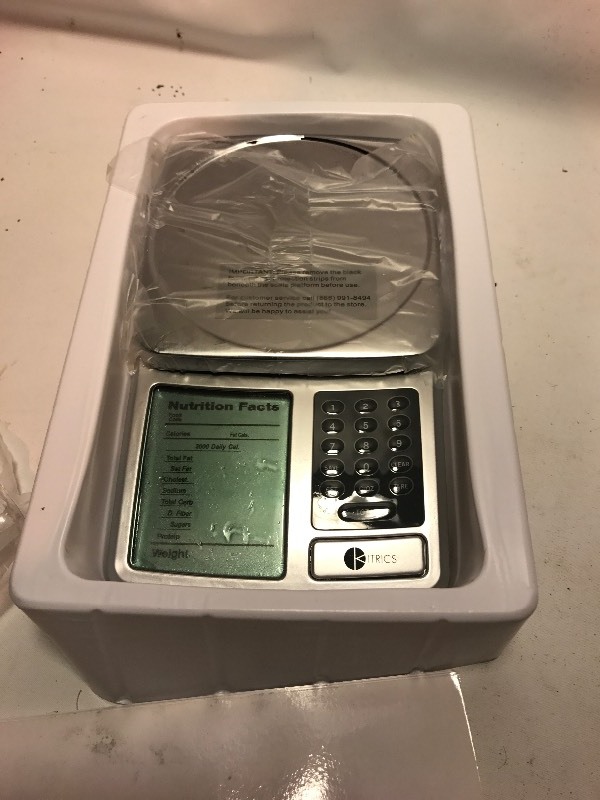 lot 9660 image: Nice never been used nutrition scale