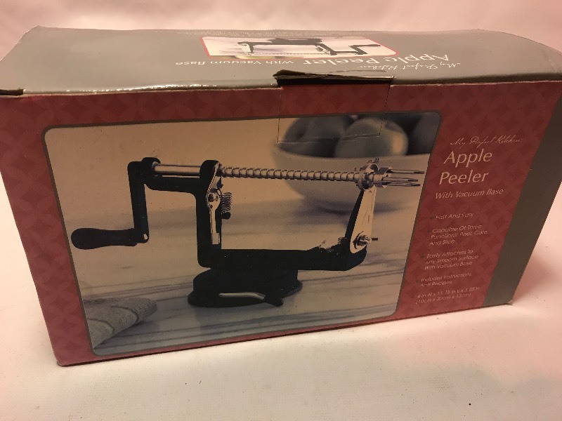 lot 9675 image: Apple peeler