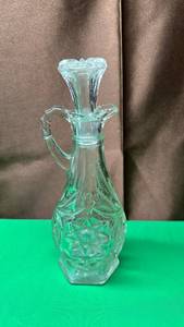 lot 306 image: Crystal Glass Cruet with Stopper with a slight crack in top