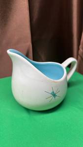 lot 311 image: Mid-Century Star Pattern Creamer