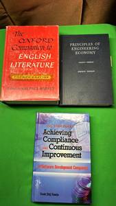 lot 326 image: Educational Book Collection - Literature, Engineering & Software Development