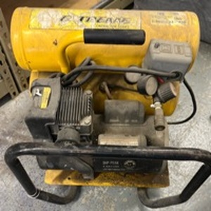 lot 345 image: Campbell Hausfeld 3HP Air Compressor
