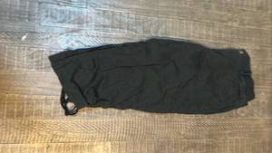 lot 400 image: Sonoma Black Cargo Capris, Just Below the Knee. Size 12