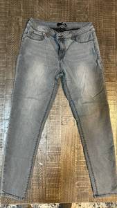 lot 405 image: Light Blue Stretch Denim Jeans 1231