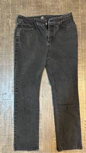 lot 412 image: St. Johns Bay Black Straight Leg Jeans Size 14