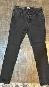 lot 413 image: Sonoma Curvy Skinny Black Jeans Size 12L