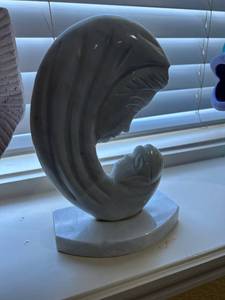 lot 518 image: Blue and White Stone Statue approx 10 inches tall
