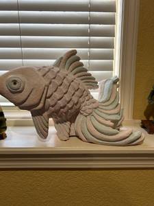 lot 522 image: Decorative Fish Sculpture
