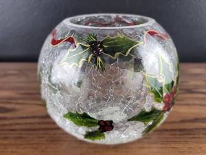 lot 3312 image: Hand-Painted Holly Glass Christmas Bowl