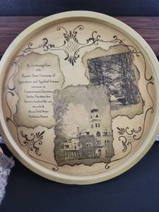 lot 3318 image: 1959 Kansas State University Graduation Commemorative Plate